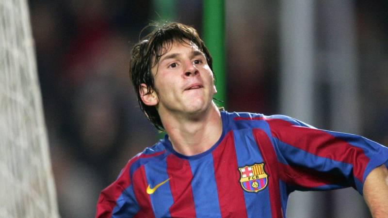 Messi khởi đầu sự nghiệp như thế nào?